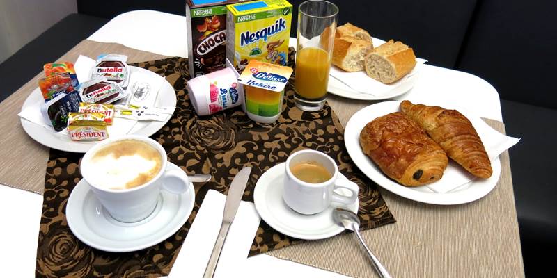 Nos vienoisseries sont cuites dans nôtre four et nôtre petit dejeuner continental est au prix de 6€ par personne.-options